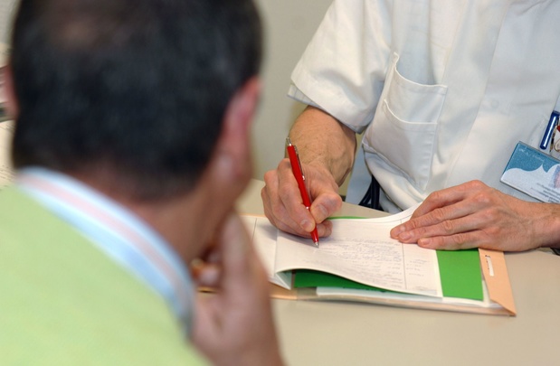 Rotterdams kinderziekenhuis gaat geldproblemen standaard bevragen bij ouders