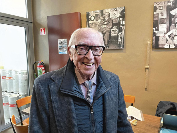 Hugo Weckx overleden 