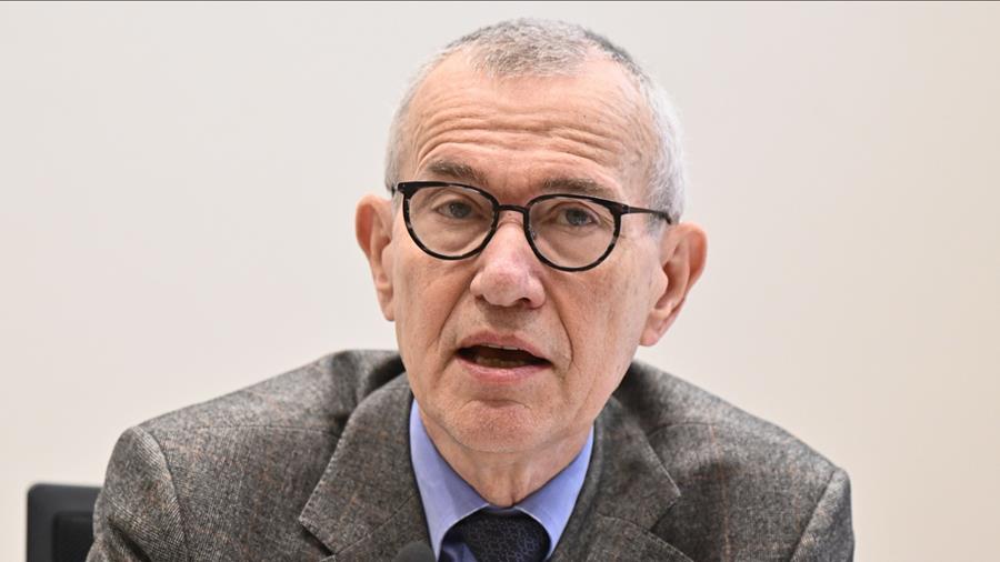 Vandenbroucke herhaalt pleidooi voor supplementenplafond na rapport over scans