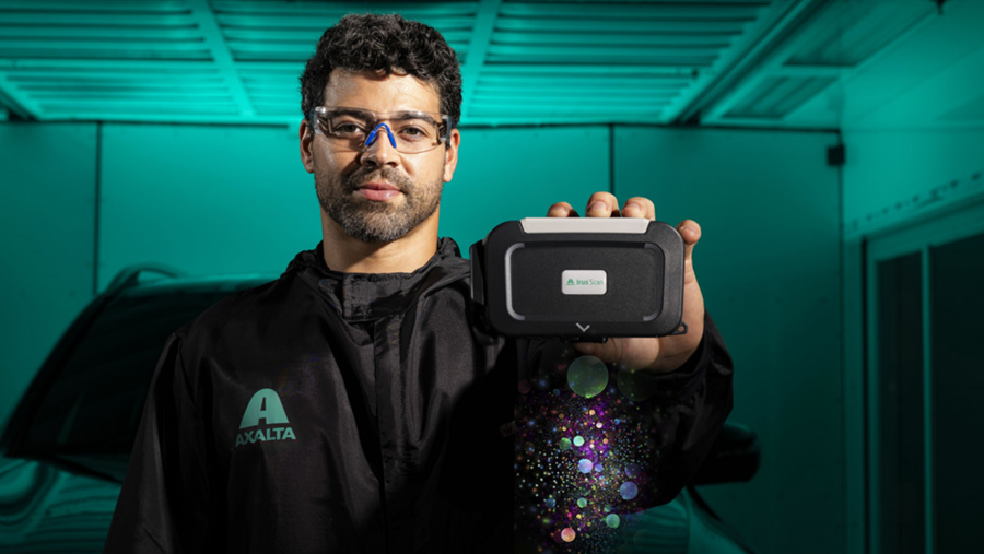 Axalta célèbre son 100 000e Irus Scan : une étape importante dans l'innovation numérique en matière de couleurs