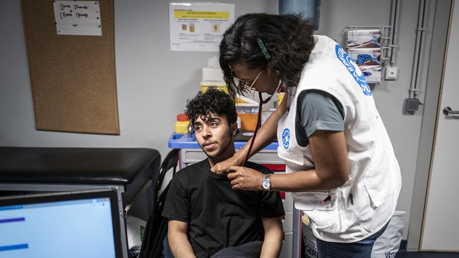 Nederland: hulp aan mensen zonder verblijfsstatus is strafbaar