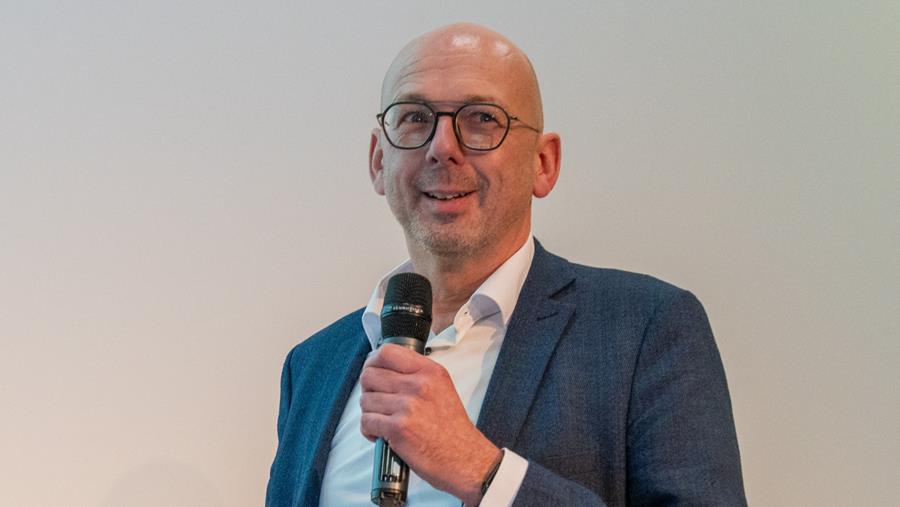 De l'intelligence à l'autonomie: quel est le rôle de la numérisation omniprésente, de l'IA et des applications pour smartphones?