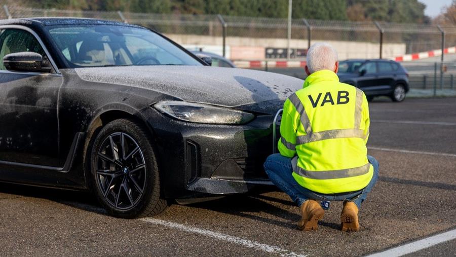 Les voitures électriques d’occasion brillent chez VAB