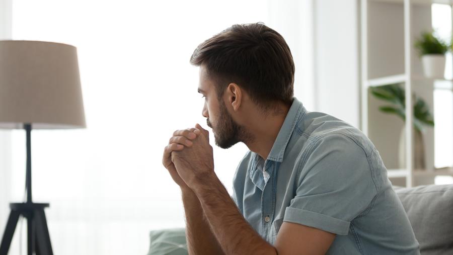 Wie eenzaam is, slikt meer antidepressiva