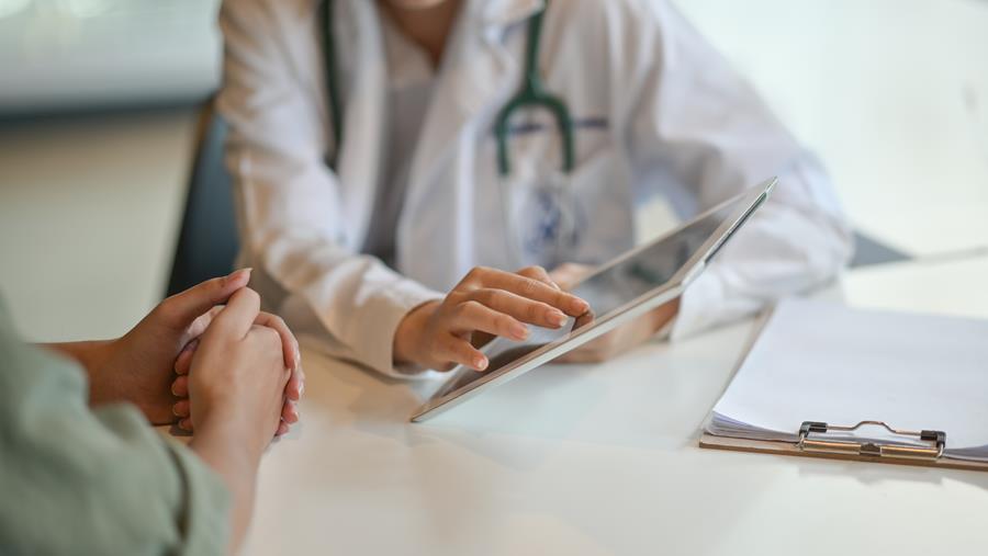 Nieuwe AI-tool maakt medische verslagen voor patiënten begrijpelijk